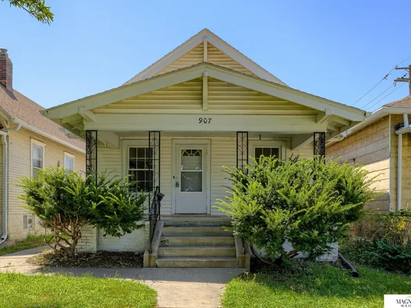 907 Claremont St, Lincoln, NE 68508