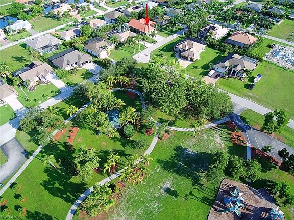 4th image of 5220 SW 17th Pl