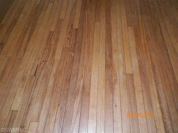 2nd image of 100 Haines St