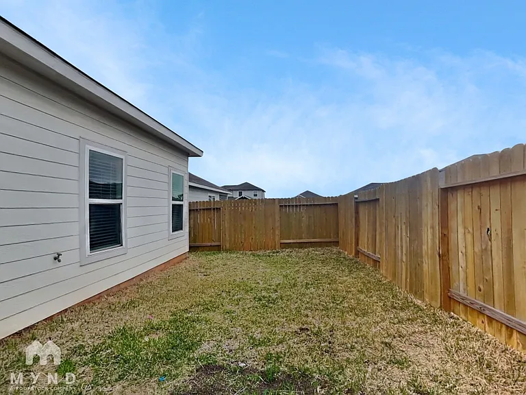 15507 Caramel Springs Dr — Photo 19