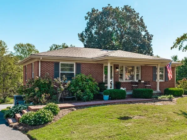 4052 S Sequoia Dr, Springfield, TN 37172