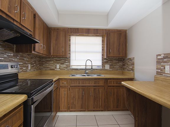 5th image of 2529 Coral Ave