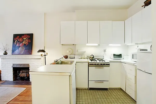 Sold by Corcoran | media 22