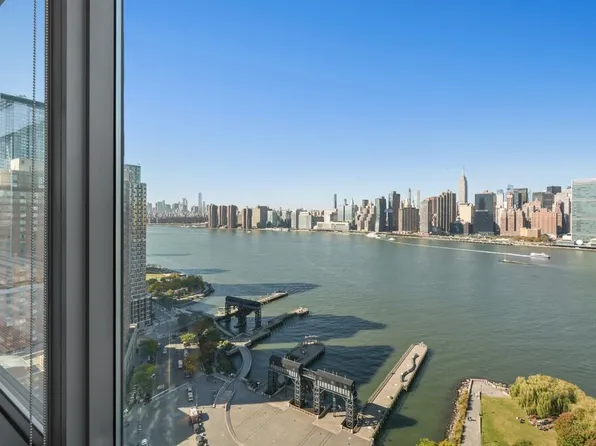 4-75 48th Avenue image 6 of 52