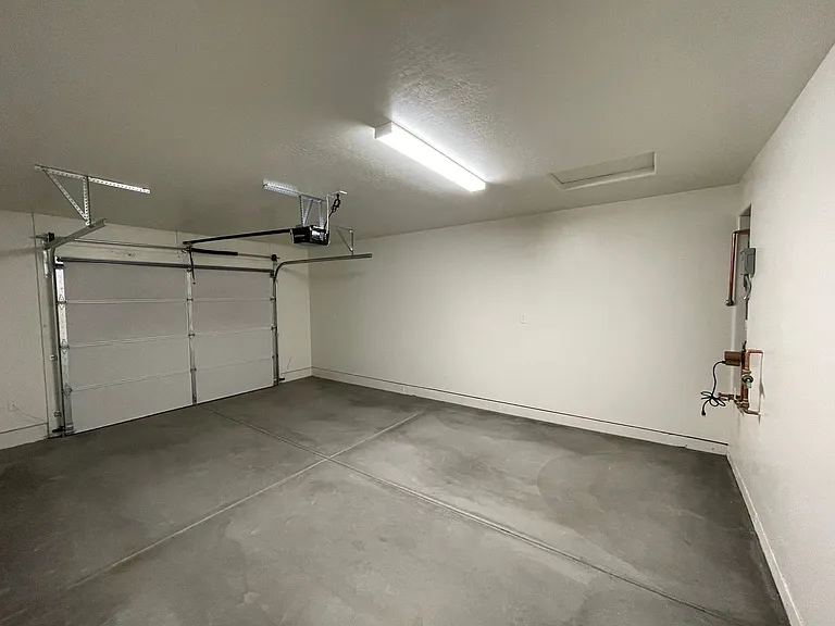 2868 N Superstition Ln — Photo 11