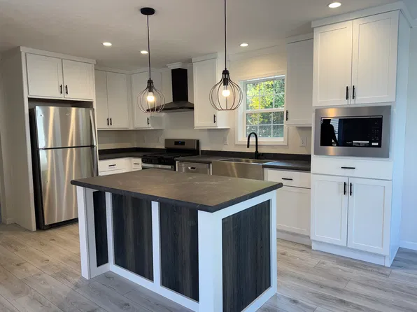 8 Locust Dr #94, Norway, ME 04268