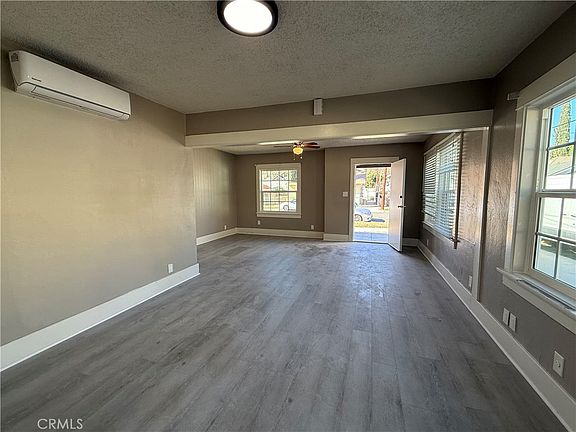 4th image of 4152 Locust St