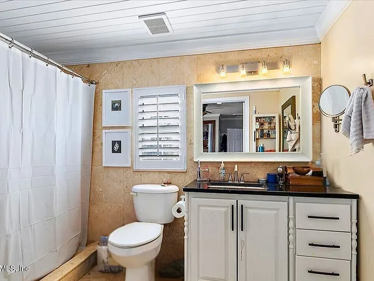 200 Walnut St #2 — Photo 10