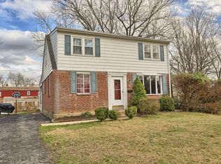 619 Delft Ln, Hatboro, PA 19040