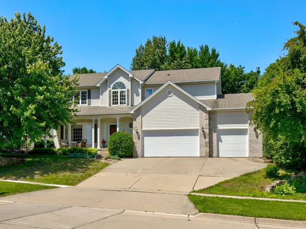 5420 NW 78th Ct, Johnston, IA 50131