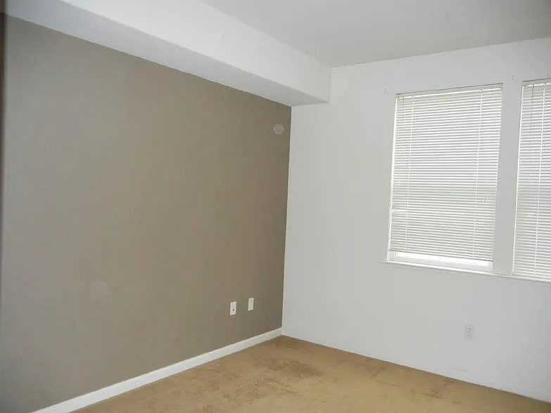 2 bed, 1152 sqft, $4,000 — Photo 4