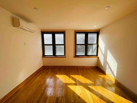 4th image of 35-61 84th St #308