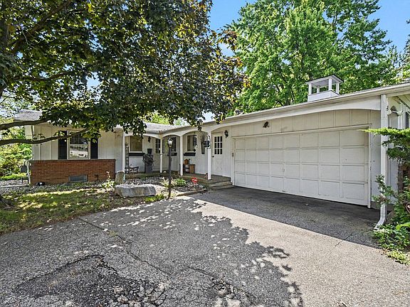 3rd image of 5124 60th St SE