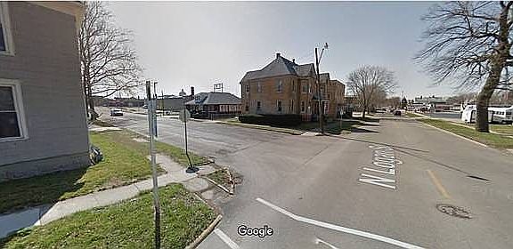 4th image of 122 N Logan St