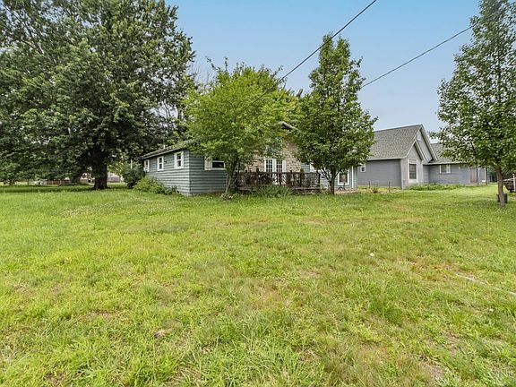 2nd image of 860 Lorelei Dr