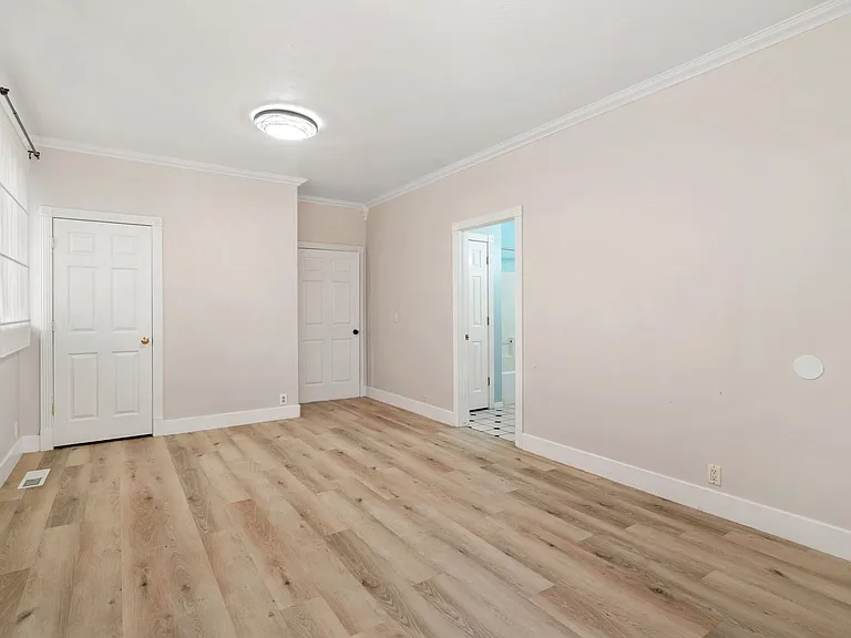 1035 N 260th St E — Photo 18