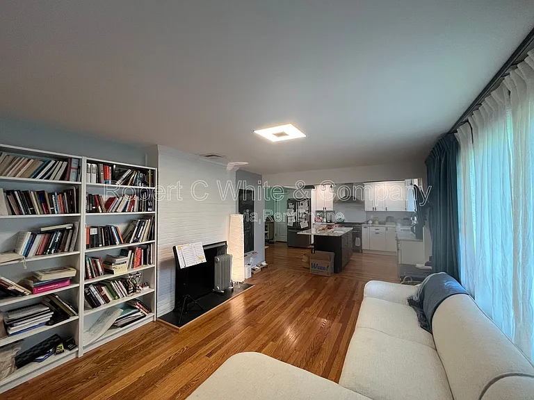 233 S Rolling Acres Rd — Photo 7