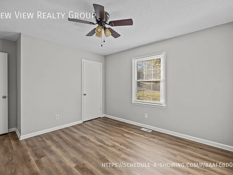 4800 Maplecrest Dr — Photo 20