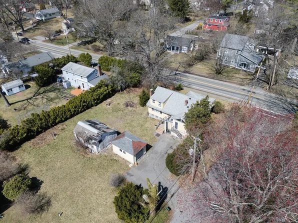5 Ridgefield Rd, Wayland, MA 01778