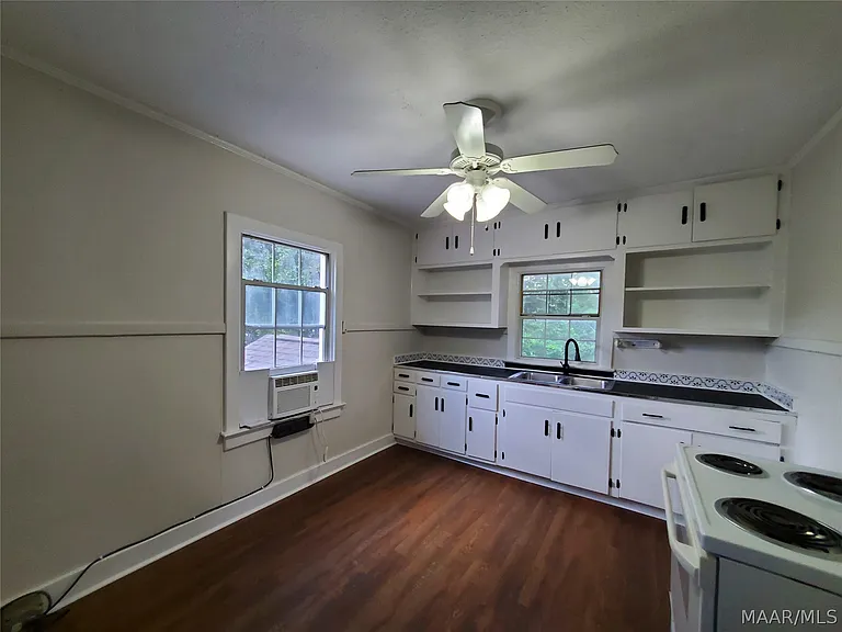 227B Doster St — Photo 16