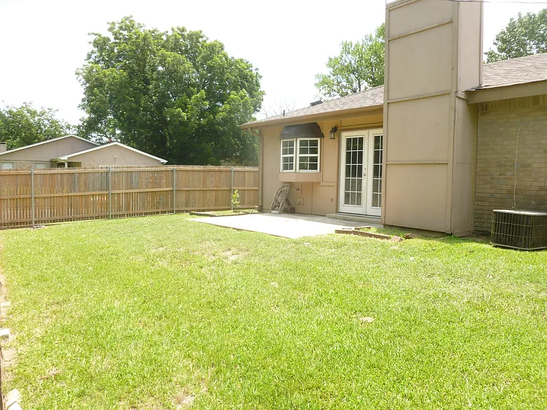 1917 Spies Springs Ct — Photo 20