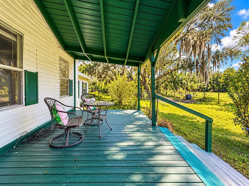 2 bed, 2.0 bath, 1260 sqft, $1,800 — Photo 3