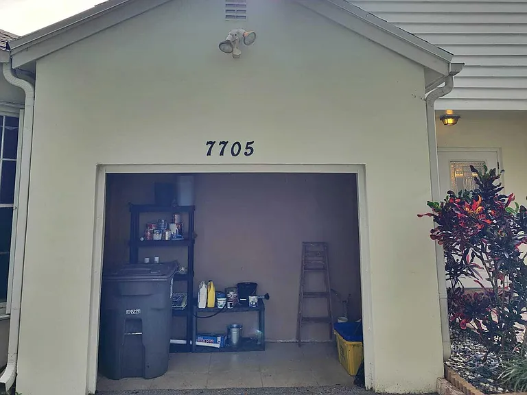 7705 Forest Green Ln — Photo 47