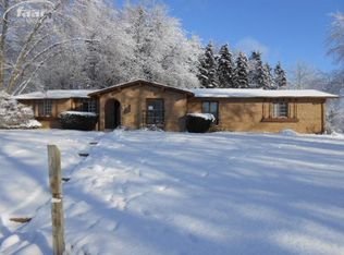 1343 Donal Dr, Flint, MI 48532