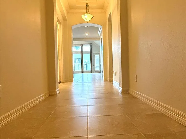 4802 Fairford — Photo 34