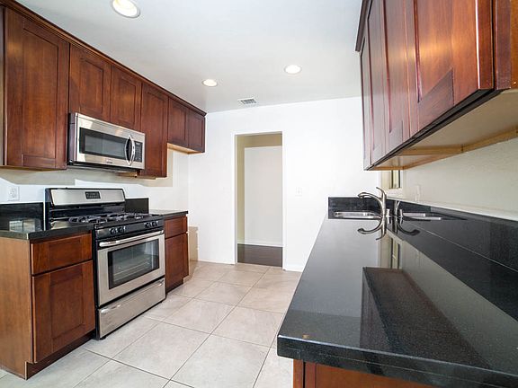 5th image of 8847 Odessa Ave