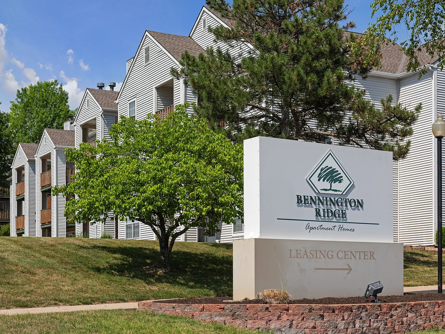 Bennington Ridge — Photo 1