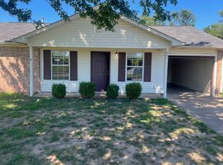 802 S 38th St, Van Buren, AR 72956