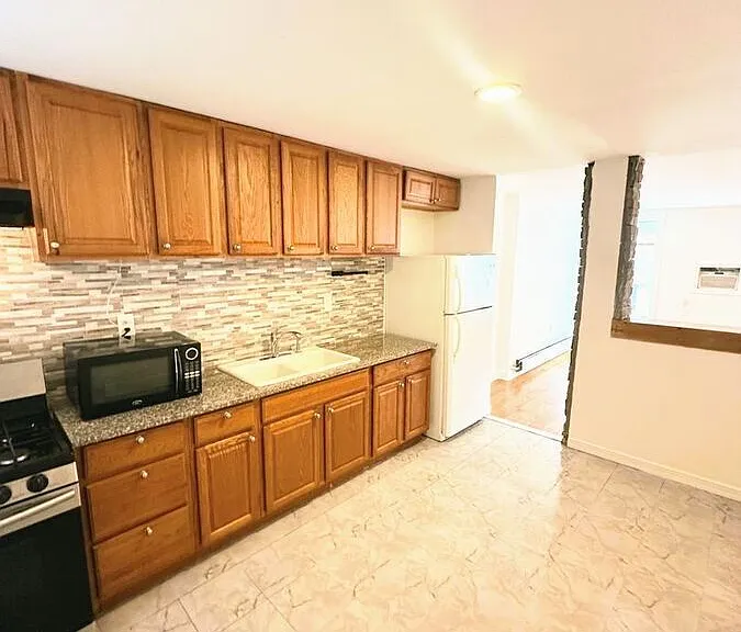 1623 Ogden St #2 — Photo 9