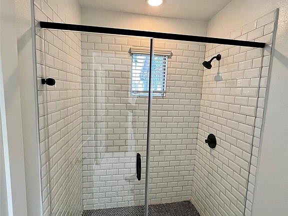 5th image of 219 Marshall St #203