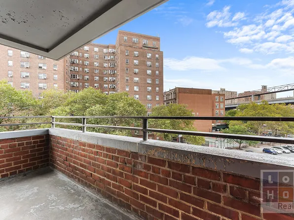 568 Grand Street image 18 of 27