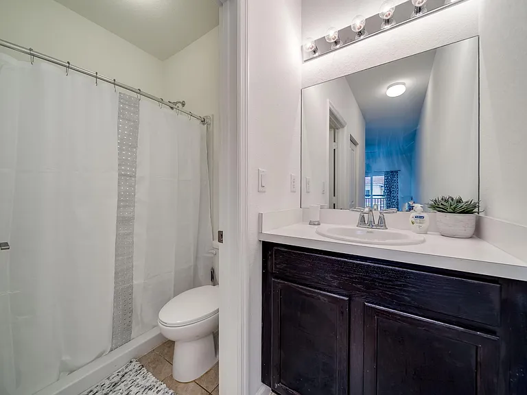 3511 NW 29th Ct — Photo 21
