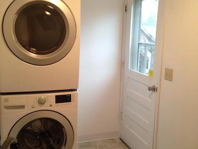 563 W 4th St #3 — Photo 8