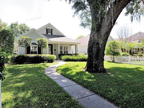 3rd image of 203 Addington Dr