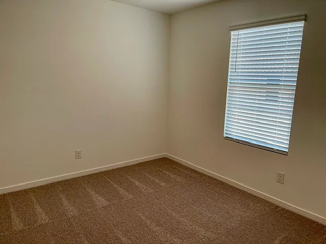 2586 Aaron Pl — Photo 9