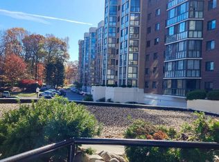 15115 Interlachen Dr #3115, Silver Spring, MD 20906