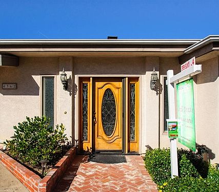 4362 Sheldon Drive La
        Mes