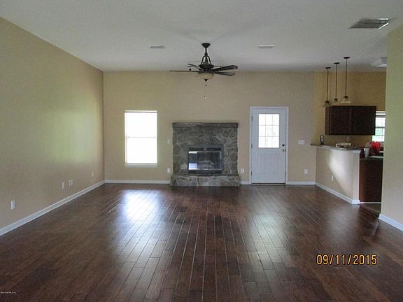 1702 Main St Lawtey, FL 019