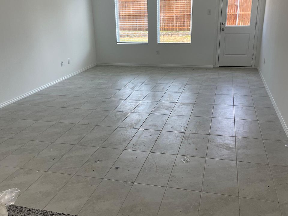 2nd image of 116 Boxberry Way