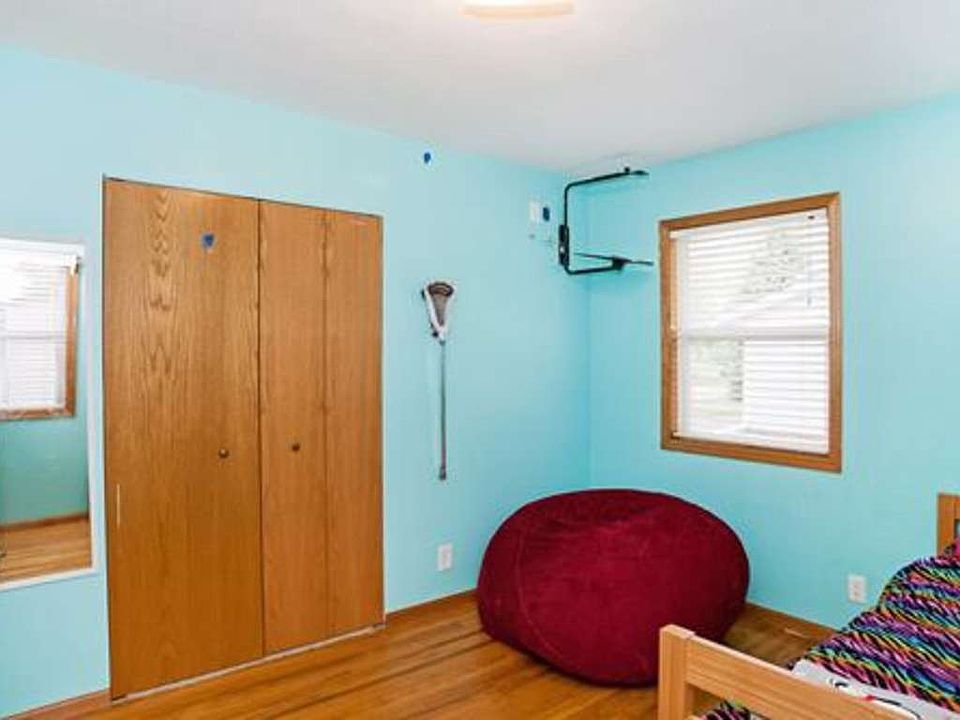 1st image of 869 Oriole Dr