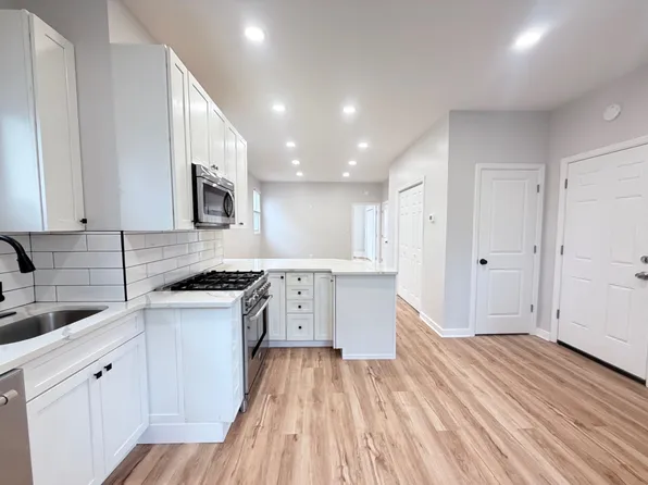 40 Westervelt Place image 5 of 16