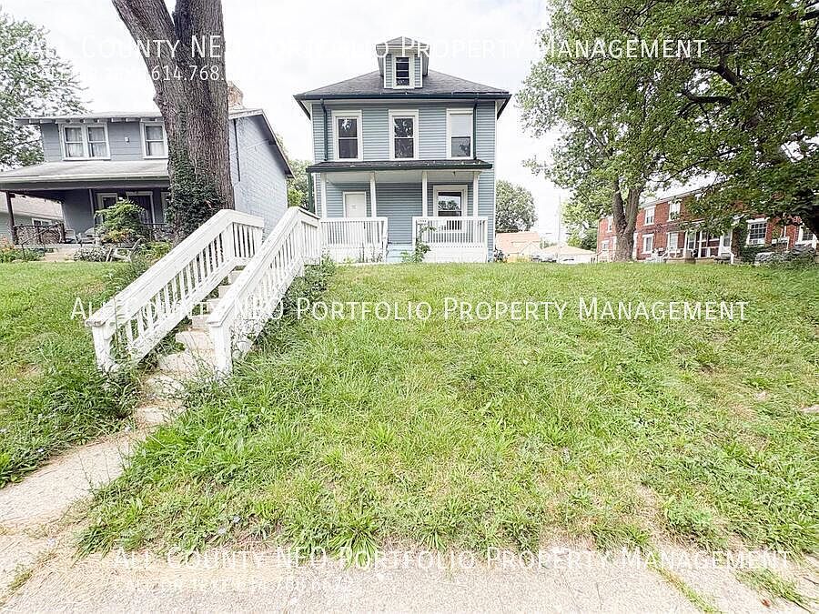 1st image of 1994 Floral Ave