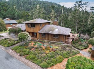 15461 Forest View Rd, Manchester, CA 95459