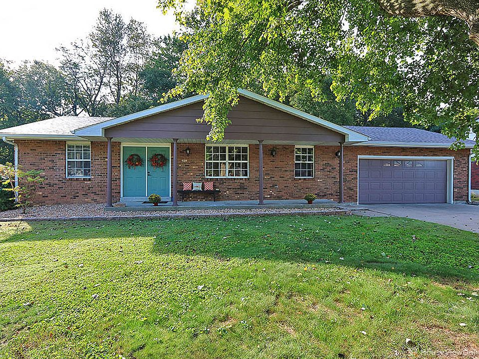 1st image of 639 Strawberry Ln