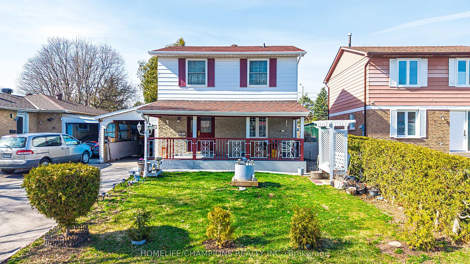38 Dunsfold Dr photo 1