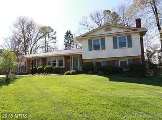 1702 Palm Springs Dr, Vienna, VA 22182